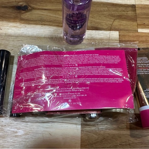 Victoria's Secret Makeup and Skincare Set - Pink, Gold, and Brown - Picture 4 of 4
